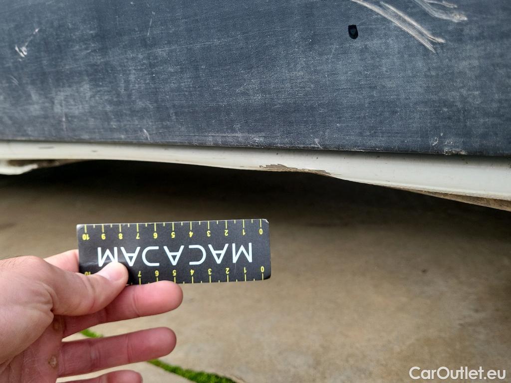  Renault  Trafic RENAULT  / 2019 / 4P / furgón Furgón 27 L1H1 Energy BluedCi 88 kW (AC) #18