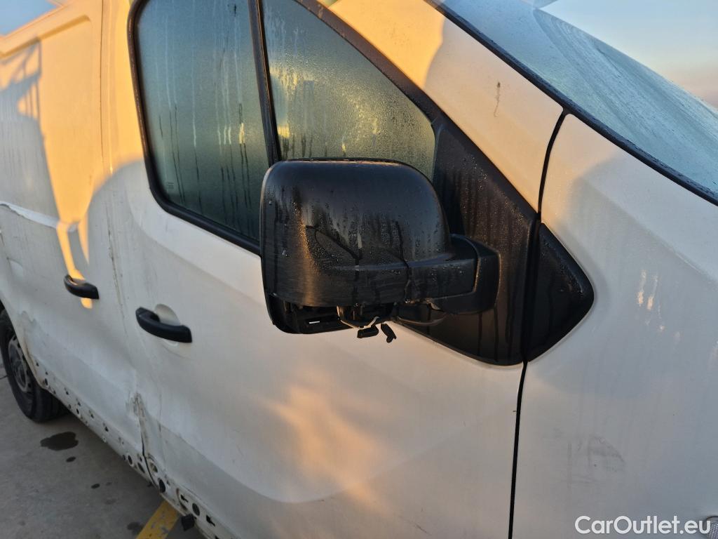  Renault  Trafic RENAULT  / 2019 / 4P / furgón Furgón 27 L1H1 Energy BluedCi 88 kW #8