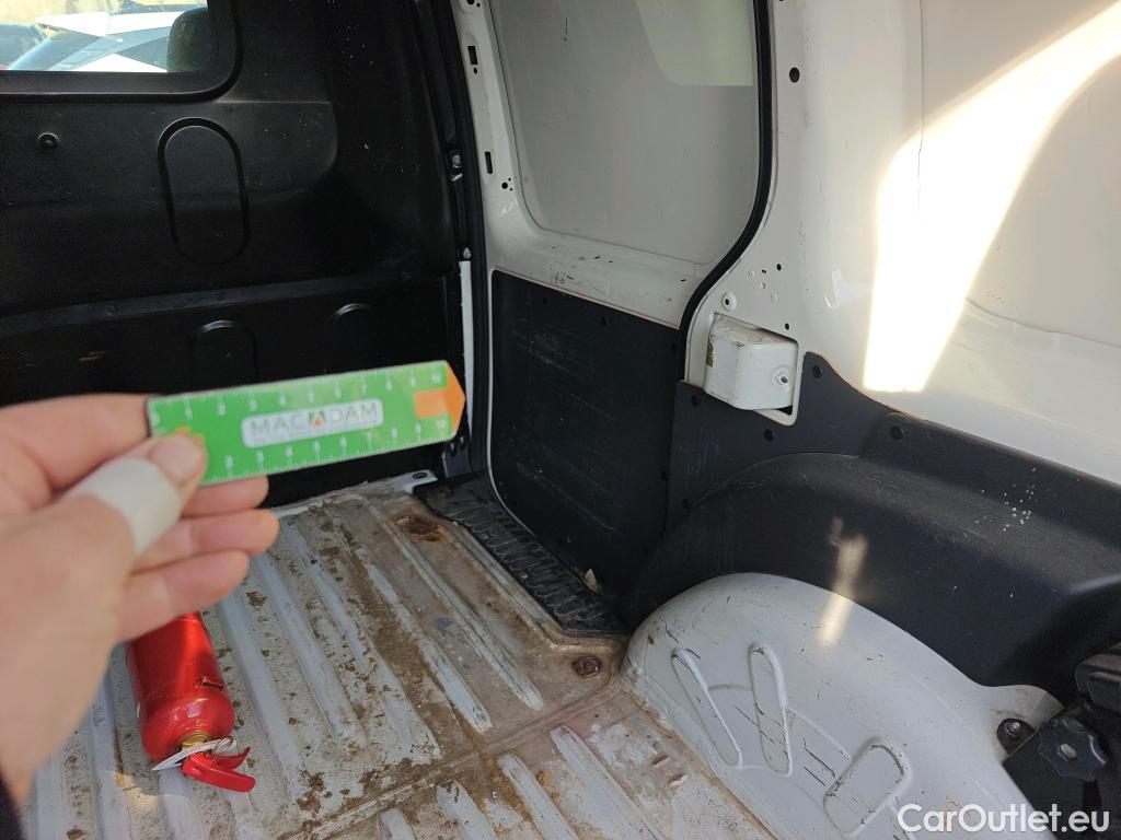  Renault  Kangoo RENAULT  Furgón/2013/3P/furgón derivado de turismo Profesional dCi 66kW (90CV) Euro 6 #37