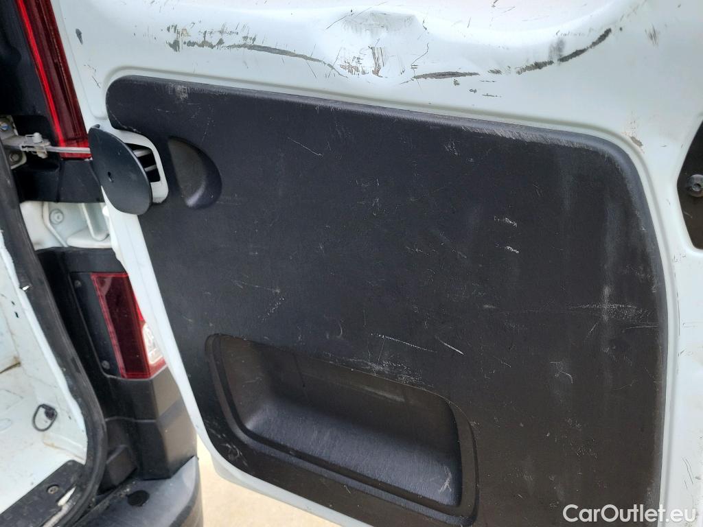  Renault  Trafic RENAULT  / 2019 / 4P / furgón Furgón 27 L1H1 Energy BluedCi 88 kW (AC) #33