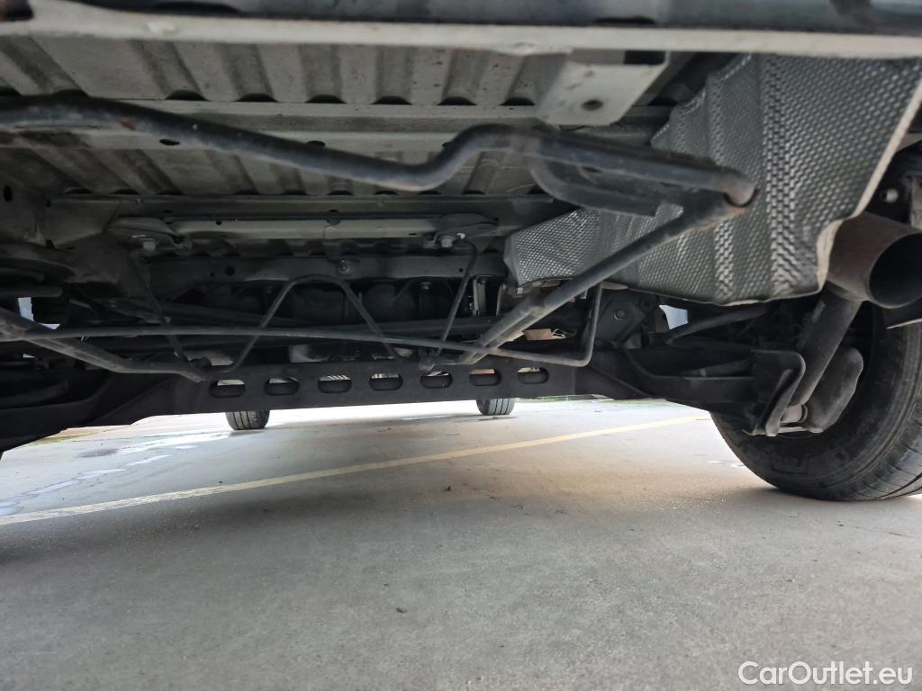  Renault  Trafic RENAULT  / 2019 / 4P / furgón Furgón 27 L1H1 Energy BluedCi 88 kW #40