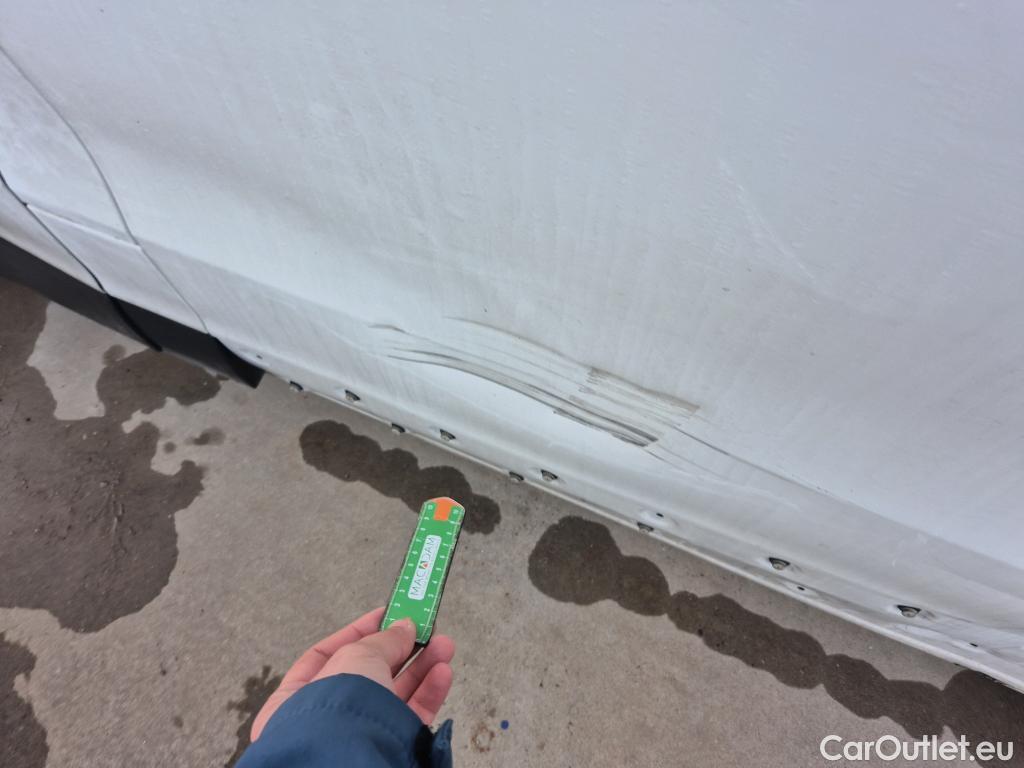  Renault  Trafic RENAULT  / 2019 / 4P / furgón Furgón 27 L1H1 Energy BluedCi 88 kW #5