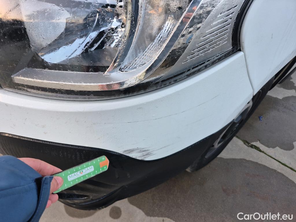  Renault  Trafic RENAULT  / 2019 / 4P / furgón Furgón 27 L1H1 Energy BluedCi 88 kW #50