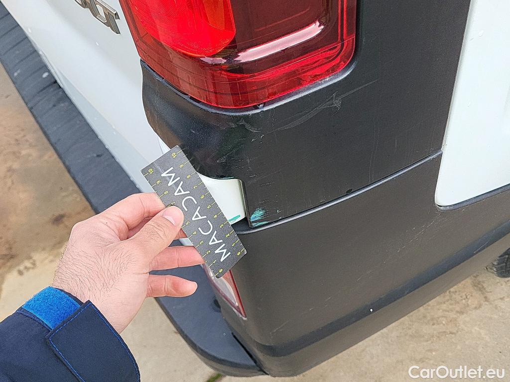  Renault  Trafic RENAULT  / 2019 / 4P / furgón Furgón 27 L1H1 Energy BluedCi 88 kW (AC) #24