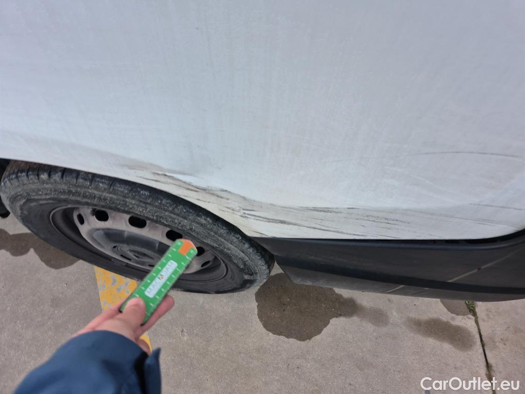  Renault  Trafic RENAULT  / 2019 / 4P / furgón Furgón 27 L1H1 Energy BluedCi 88 kW #2