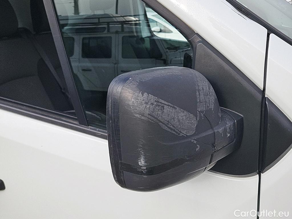  Renault  Trafic RENAULT  / 2019 / 4P / furgón Furgón 27 L1H1 Energy BluedCi 88 kW (AC) #39