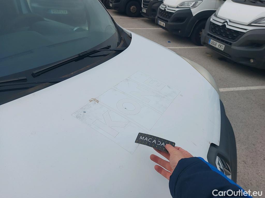  Renault  Kangoo RENAULT  Furgón/2013/4P/furgón derivado de turismo Maxi 2p Blue dCi 70 kW (95CV) #23