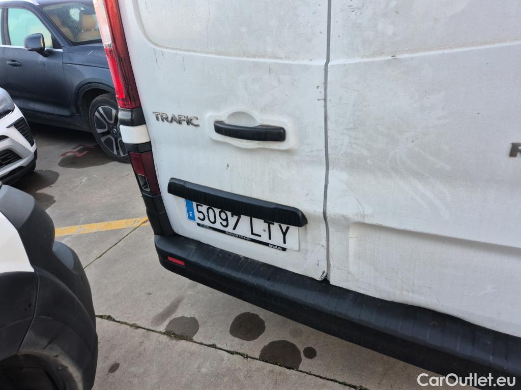  Renault  Trafic RENAULT  / 2019 / 4P / furgón Furgón 27 L1H1 Energy BluedCi 88 kW #20