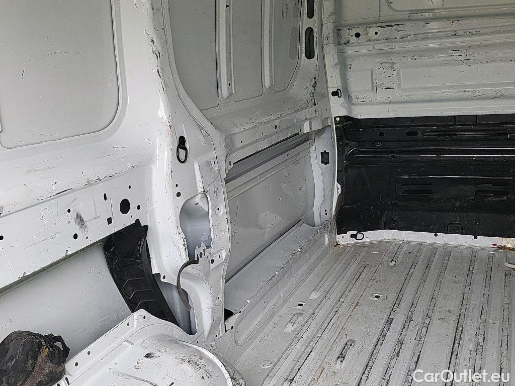  Renault  Trafic RENAULT  / 2019 / 4P / furgón Furgón 27 L1H1 Energy BluedCi 88 kW (AC) #1