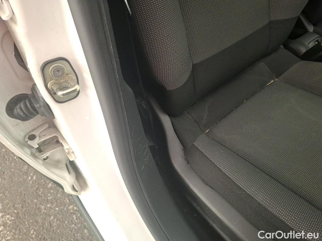  Citroen  C3  Société Feel 1.2 PureTech 80CV BVM5 E6d #3