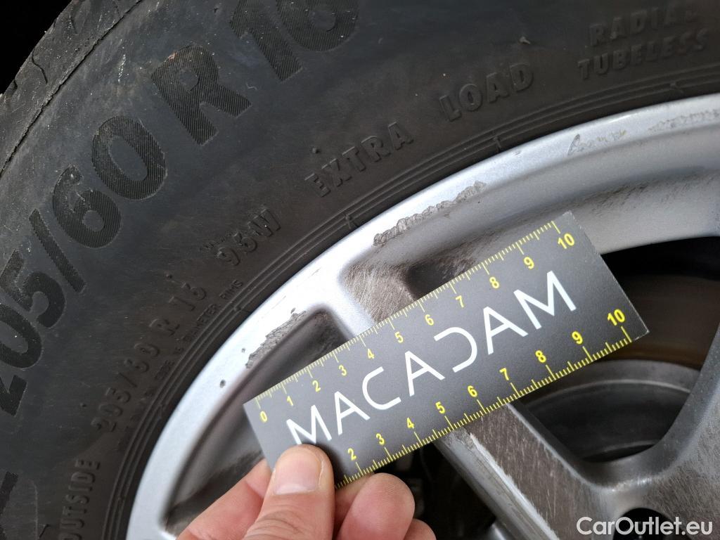  Bmw  Serie 2 Série 2 Gran Tourer 216d Lounge 1.5 115CV BVA7 E6d #31