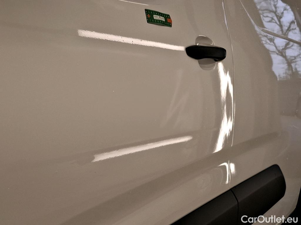  Citroen  Berlingo  Fourgon Club XL 950 1.2 PureTech 110CV BVM6 E6d #32