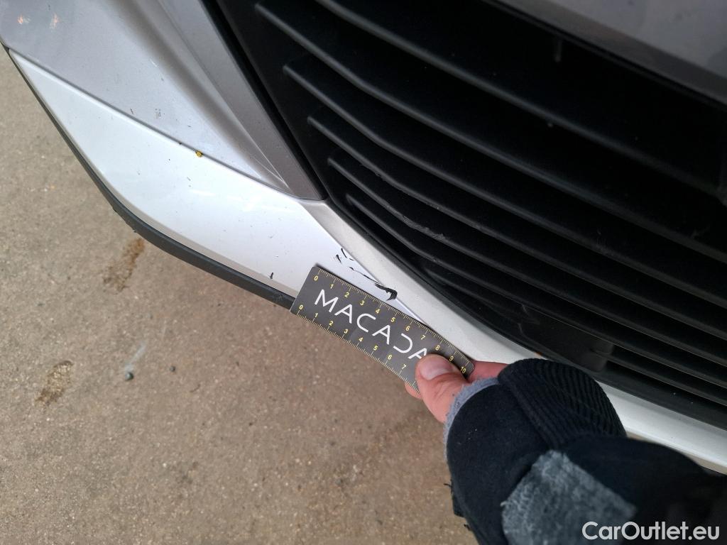  Peugeot  2008  Allure Business 1.2 PureTech 130CV BVM6 E6d #9