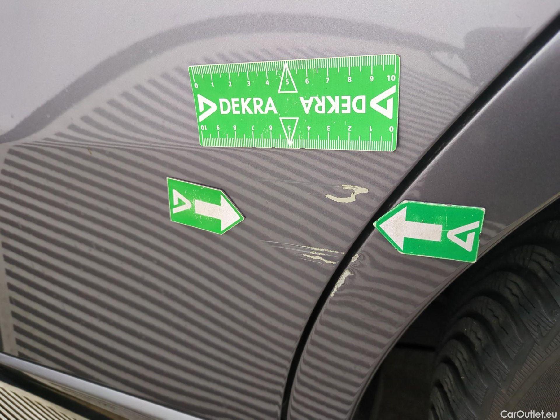  Mercedes  A-Klasse MERCEDES-BENZ Classe A 5p Berline A 180 d Business Line 7G-DCT #19