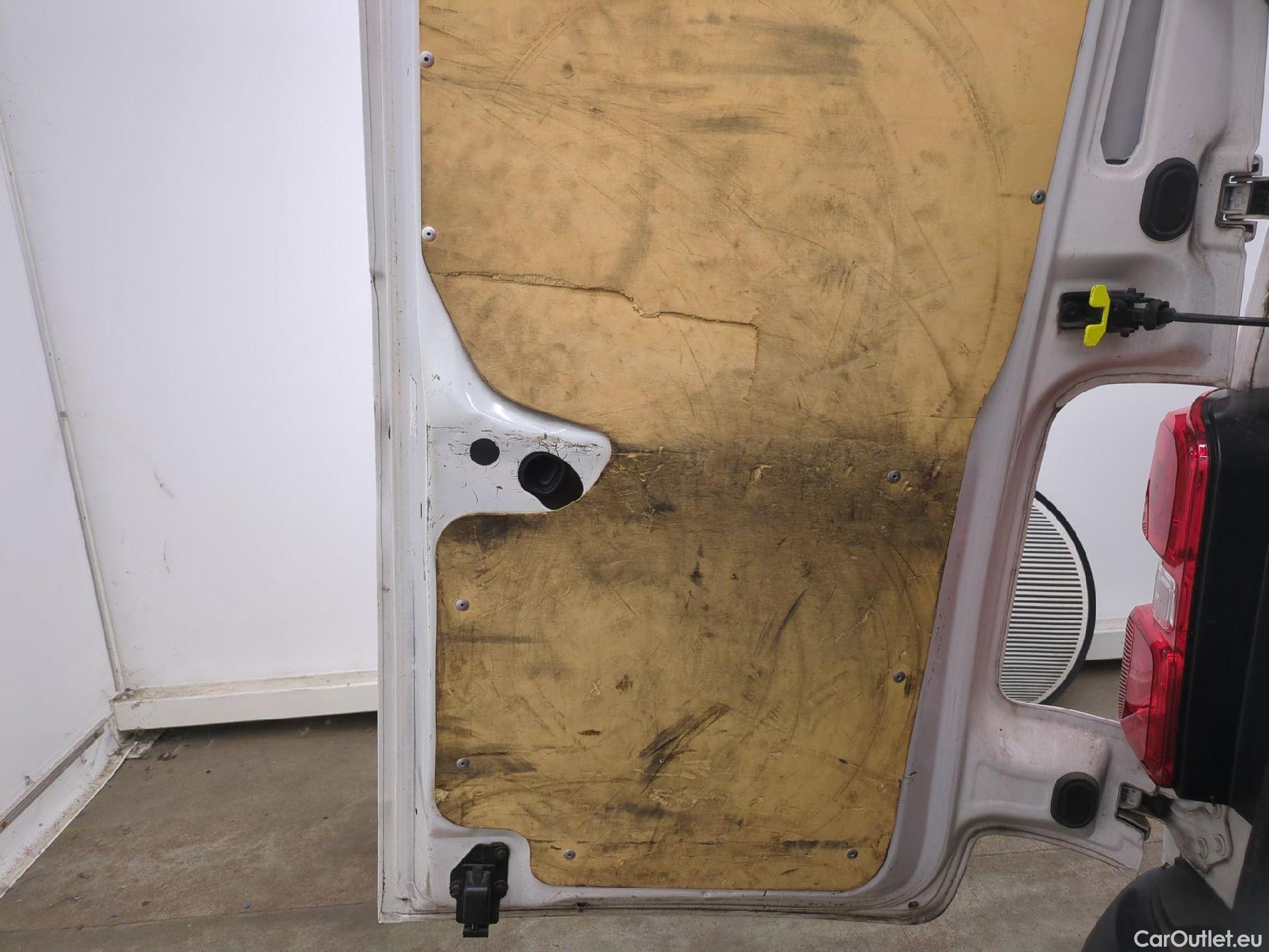  Peugeot  Expert PEUGEOT  VU 4p Fourgon 2.0 BlueHDi 120 S&S Standard Premium P. #33