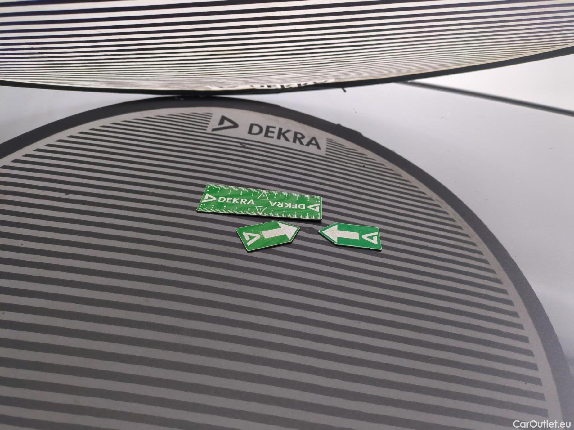  Mercedes  A-Klasse MERCEDES-BENZ Classe A 5p Berline A 180 d Business Line 7G-DCT #22