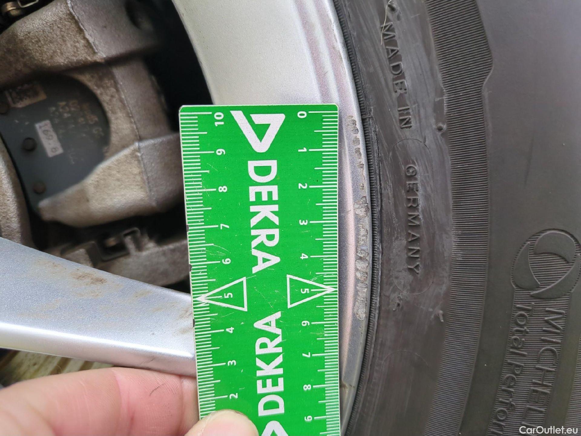  Mercedes  A-Klasse MERCEDES-BENZ Classe A 5p Berline A 180 d Business Line 7G-DCT #5