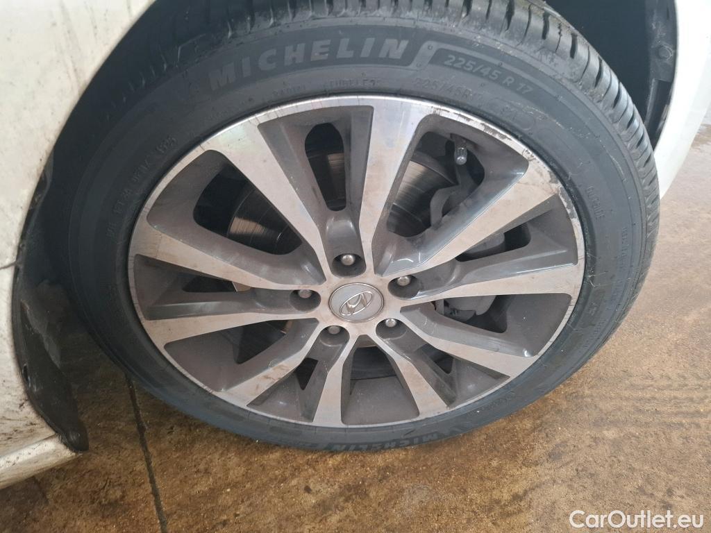  Hyundai  i30  cw Creative 1.6 CRDi 115CV BVA7 E6d #35