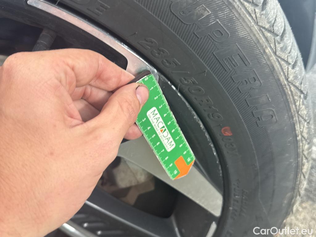  Hyundai  Tucson HYUNDAI  / 2020 / 5P / SUV 1.6 PHEV 265 HTRAC CREATIVE 4WD AUTO #28