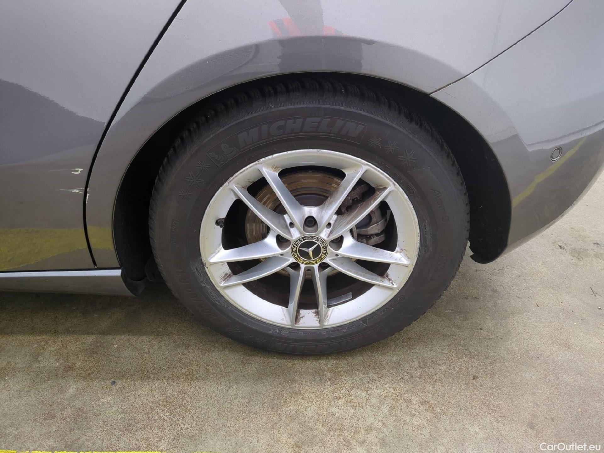  Mercedes  A-Klasse MERCEDES-BENZ Classe A 5p Berline A 180 d Business Line 7G-DCT #3