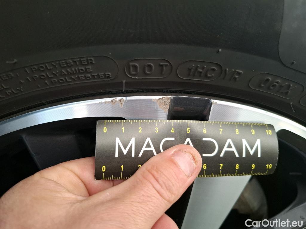  Peugeot  3008  Allure Pack 1.5 HDi 130CV BVA8 E6d #22