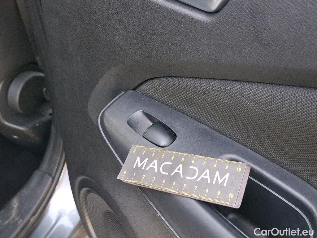  Nissan  Juke NISSAN   2019  5P  Crossover DIGT 114 BVM6 Business Edition #4