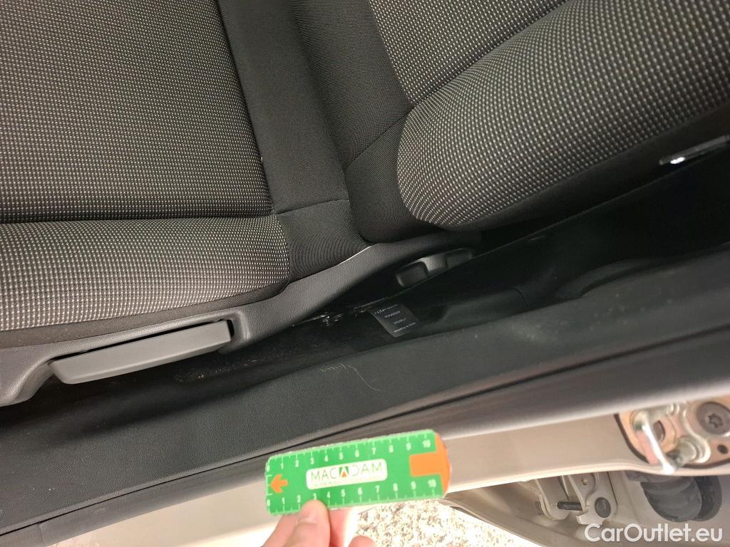  Citroen  C3  Max 1.2 PureTech 80CV BVM5 6E #1