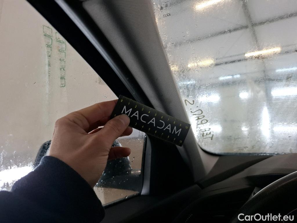  Bmw  Serie 1 BMW Série 1 / 2019 / 5P / Berline 116i Business Design #13