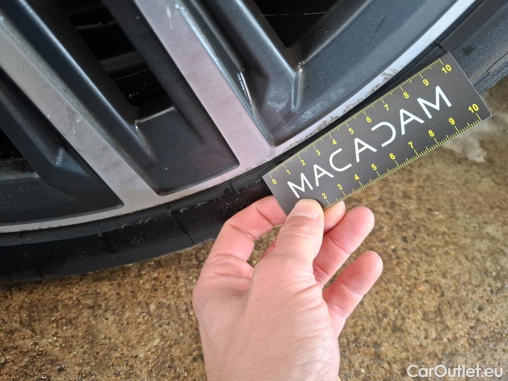  Bmw  Serie 1 BMW Série 1 / 2019 / 5P / Berline 116i Business Design #5