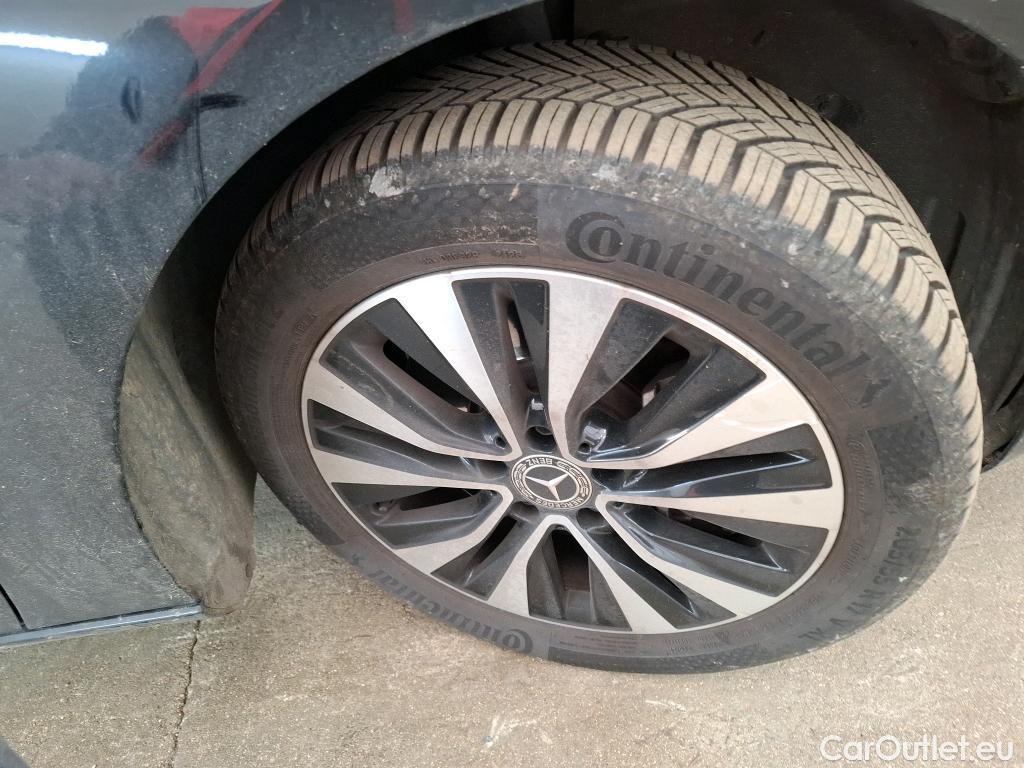  Mercedes  A-Klasse MERCEDES-BENZ Classe A Compact / 2018 / 5P / Berline A 250 e Business Line 8G-DCT #1