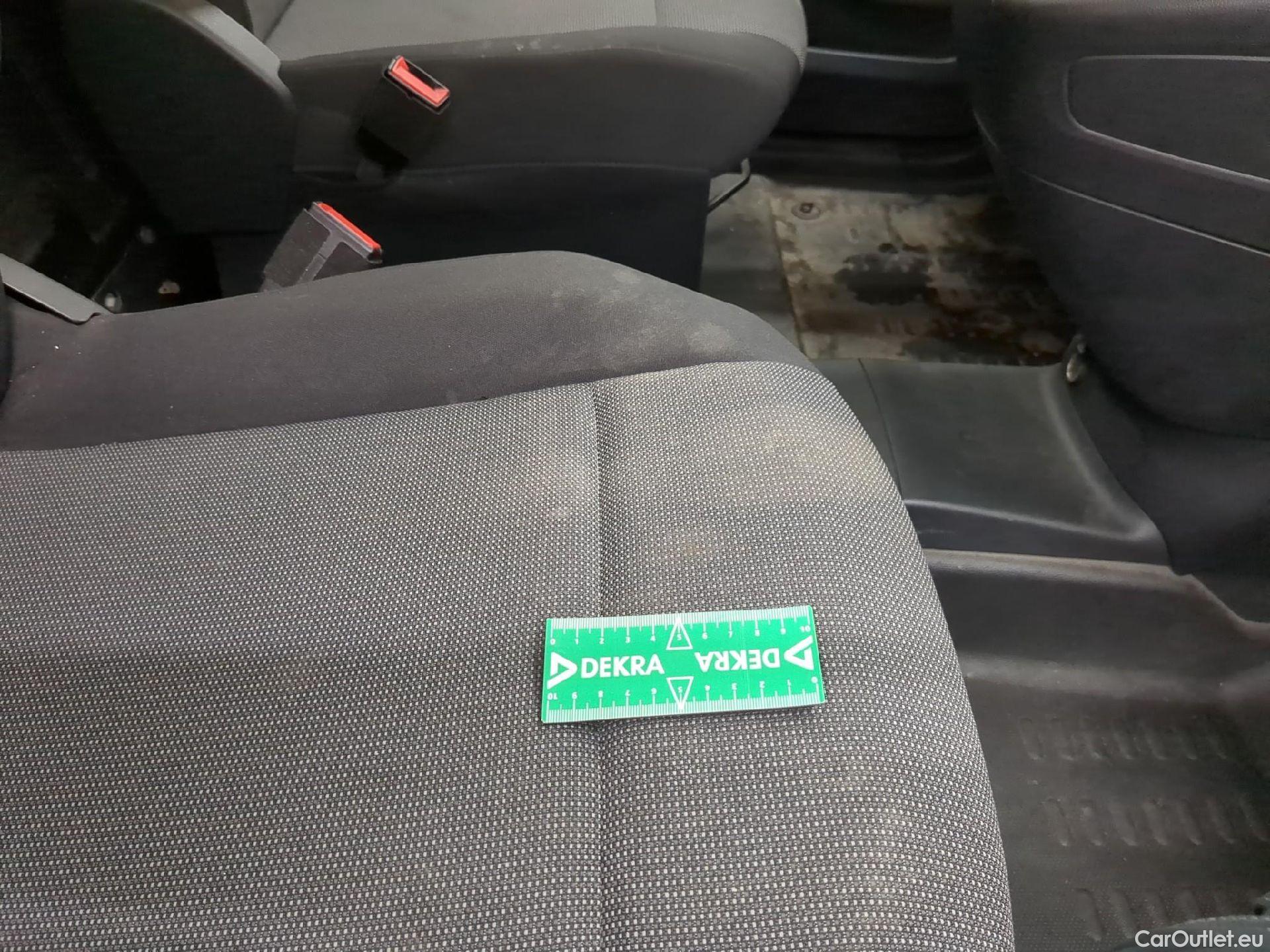  Citroen  Berlingo  Fourgon Club XL 950 1.5 BlueHDi 100CV BVM5 E6dT #4