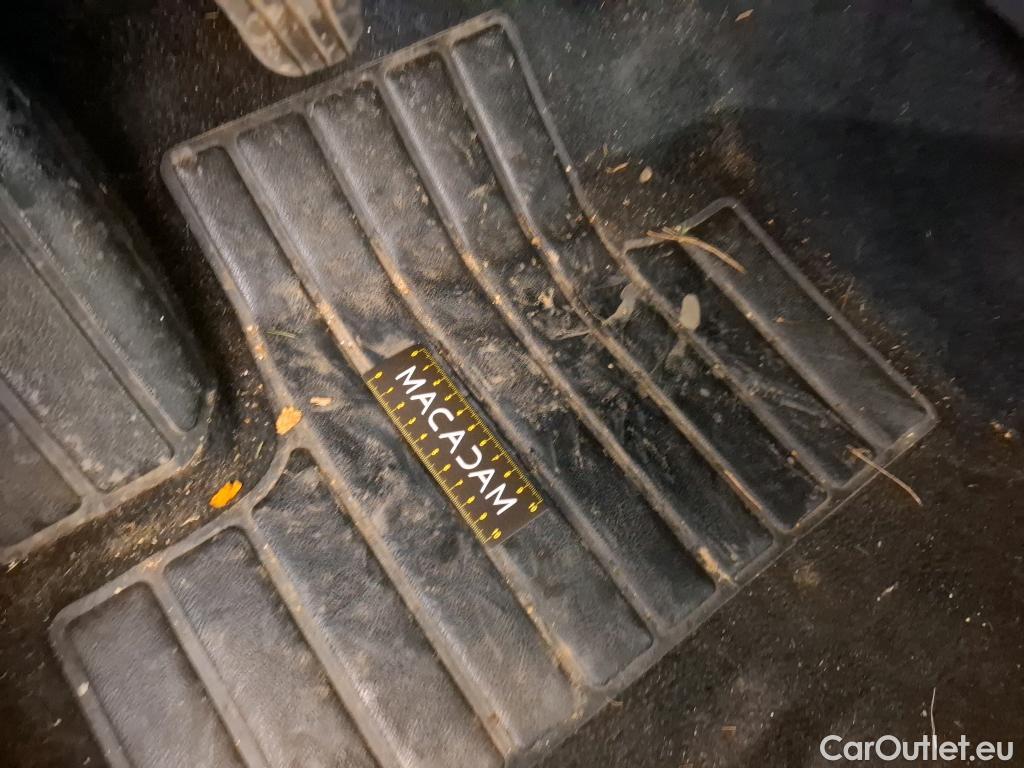  Renault  Clio  V Business 1.0 TCe 100CV BVM5 E6dT
 #46