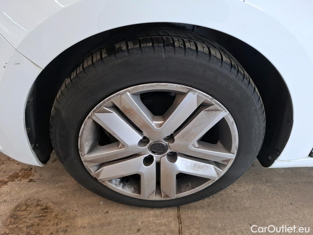  Renault  Clio  V Business 1.0 TCe 100CV BVM5 E6dT
 #60