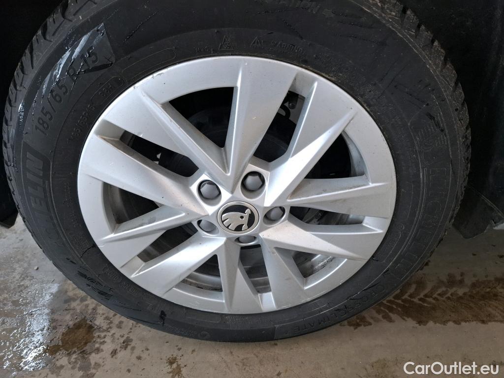  Skoda  Fabia  Ambition 1.0 MPI 80CV BVM5 E6d #1