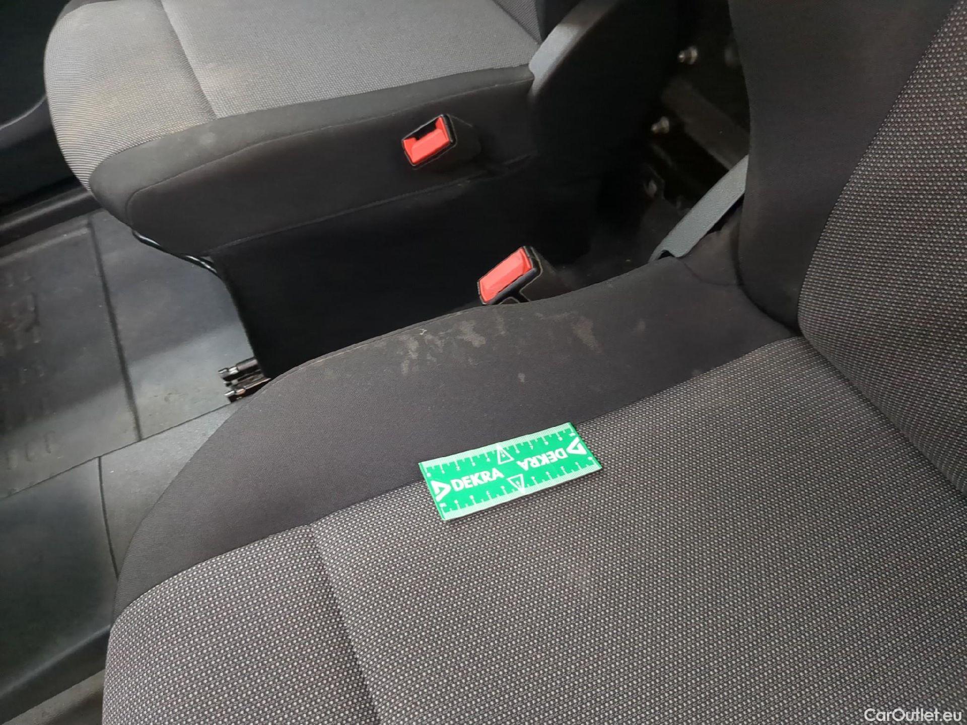  Citroen  Berlingo  Fourgon Club XL 950 1.5 BlueHDi 100CV BVM5 E6dT #2