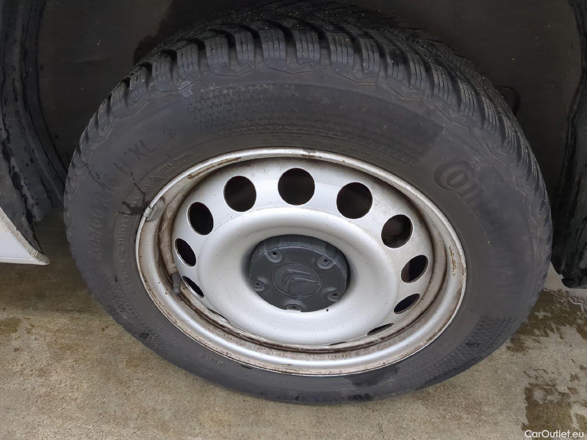  Citroen  Berlingo  Fourgon Club XL 950 1.5 BlueHDi 100CV BVM5 E6dT #8