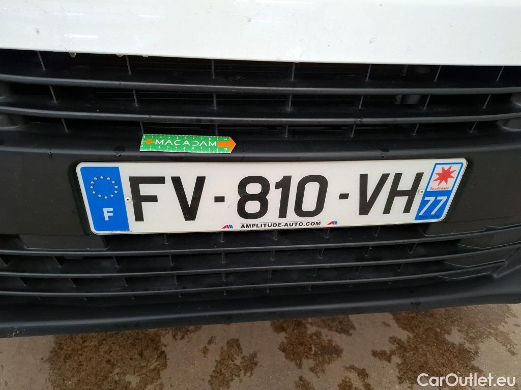  Opel  Vivaro OPEL  / 2019 / 4P / Fourgon tôlé 1.5 Diesel 100 ch L2 Pack Clim #18