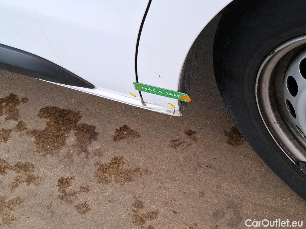  Opel  Vivaro OPEL  / 2019 / 4P / Fourgon tôlé 1.5 Diesel 100 ch L2 Pack Clim #6