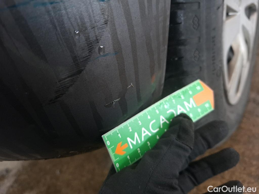  Peugeot  208 PEUGEOT  Affaire VU 5p Berline BlueHDi 100 ¤6.c S&S PREMIUM PACK #21