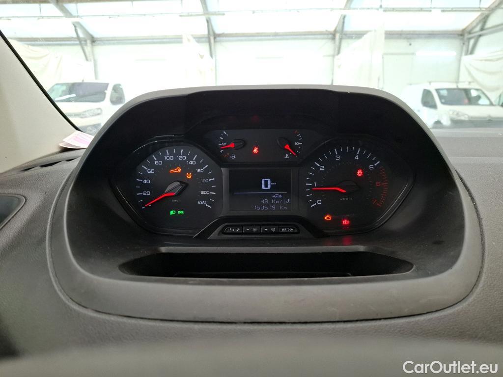  Peugeot  Partner PEUGEOT  / 2018 / 4P / Fourgonnette BLUEHDI 75 S&S STANDARD 650KG PREMIUM #69