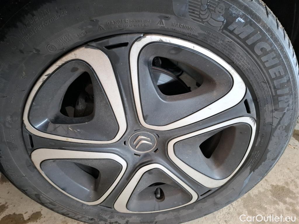  Citroen  C3  Société Feel 1.5 BlueHDI 100CV BVM6 E6d #8