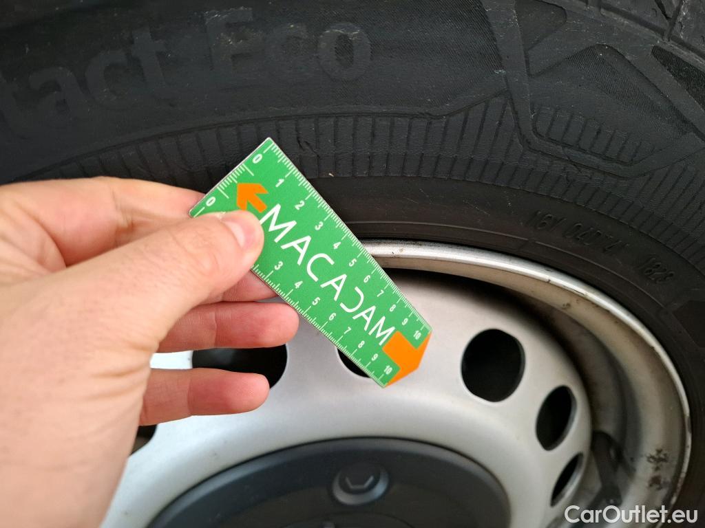  Opel  Vivaro OPEL  / 2019 / 4P / Fourgon tôlé 1.5 Diesel 100 ch L2 Pack Clim #8