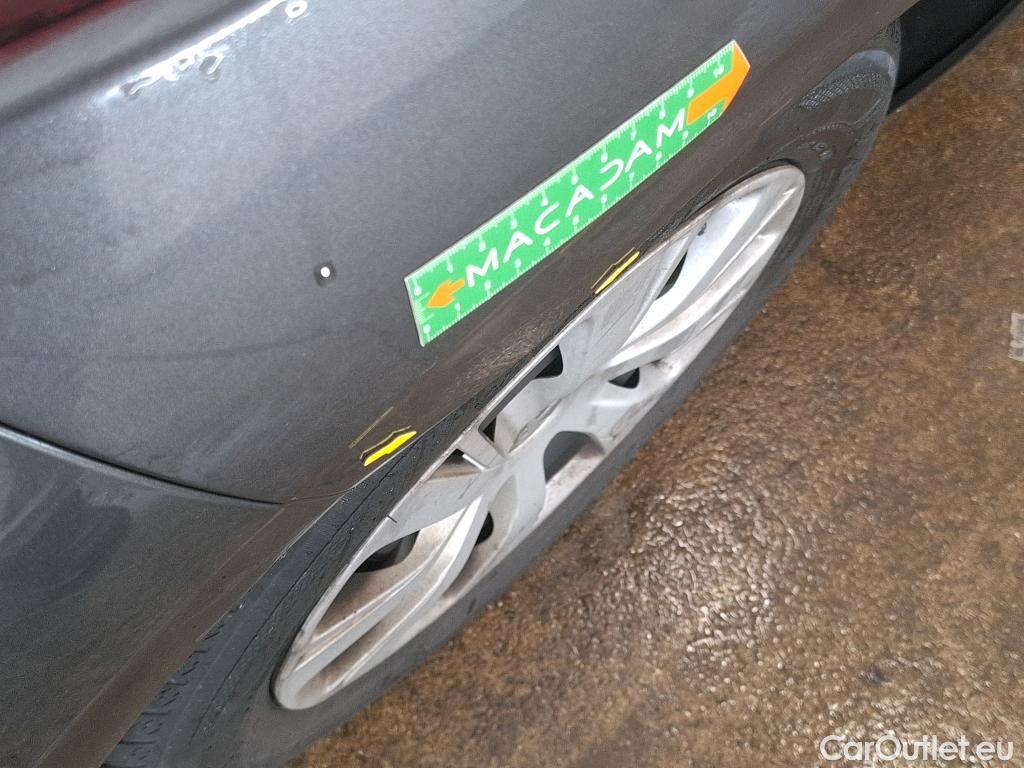  Peugeot  208 PEUGEOT  Affaire VU 5p Berline BlueHDi 100 ¤6.c S&S PREMIUM PACK #8