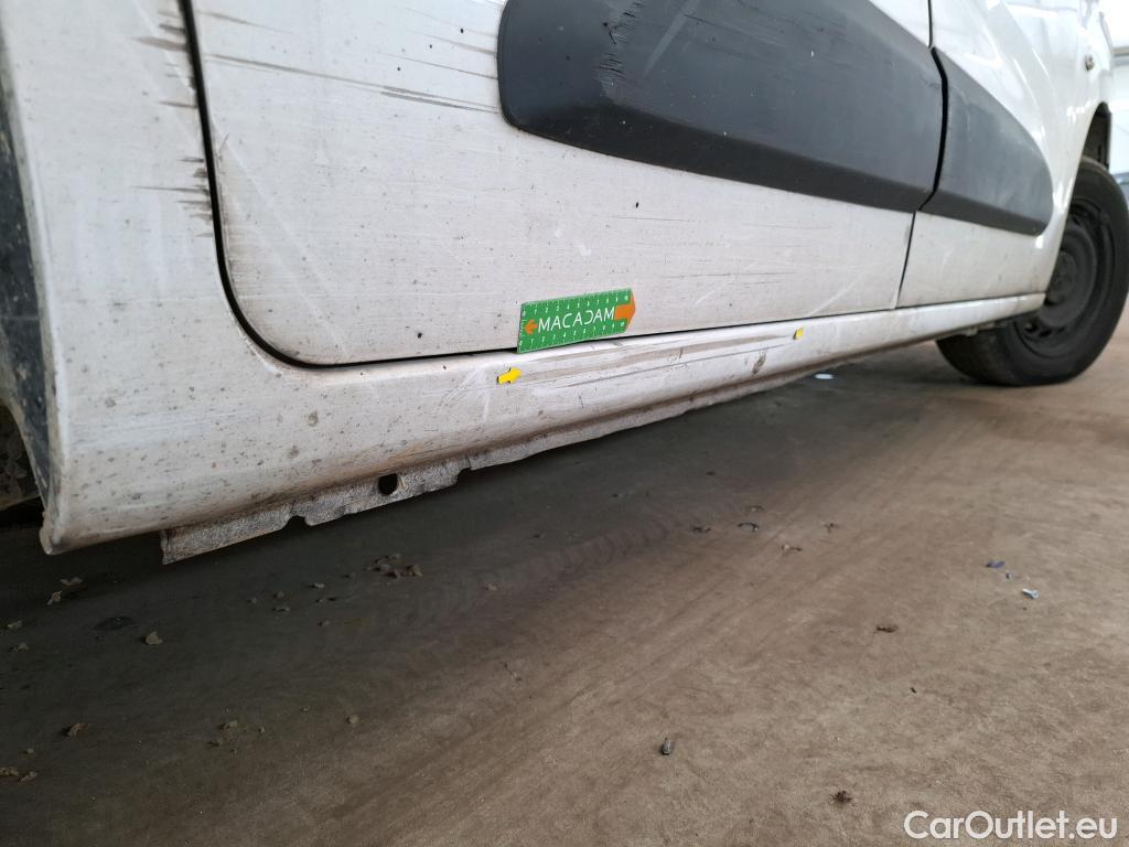  Peugeot  Partner PEUGEOT  / 2018 / 4P / Fourgonnette BLUEHDI 75 S&S STANDARD 650KG PREMIUM #32