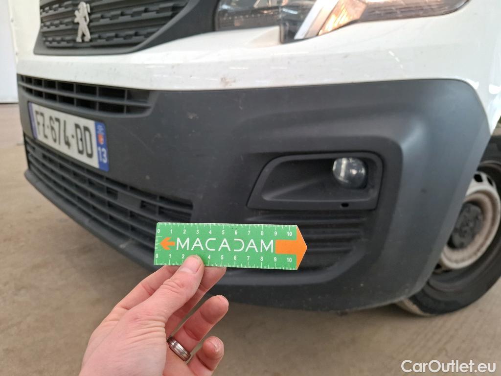  Peugeot  Partner PEUGEOT  / 2018 / 4P / Fourgonnette BLUEHDI 75 S&S STANDARD 650KG PREMIUM #67