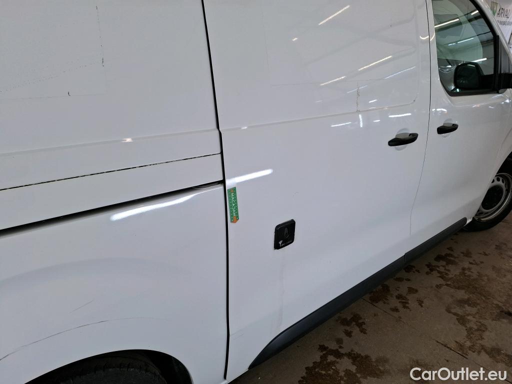  Opel  Vivaro OPEL  / 2019 / 4P / Fourgon tôlé 1.5 Diesel 100 ch L2 Pack Clim #20