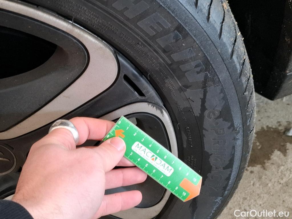  Citroen  C3  Société Feel 1.5 BlueHDI 100CV BVM6 E6d #10