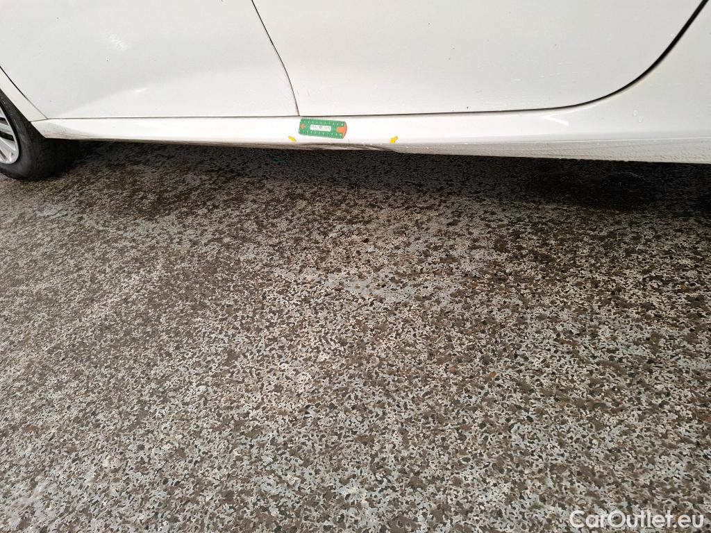  Peugeot  208  Premium 1.5 HDi 100CV BVM6 E6d #22