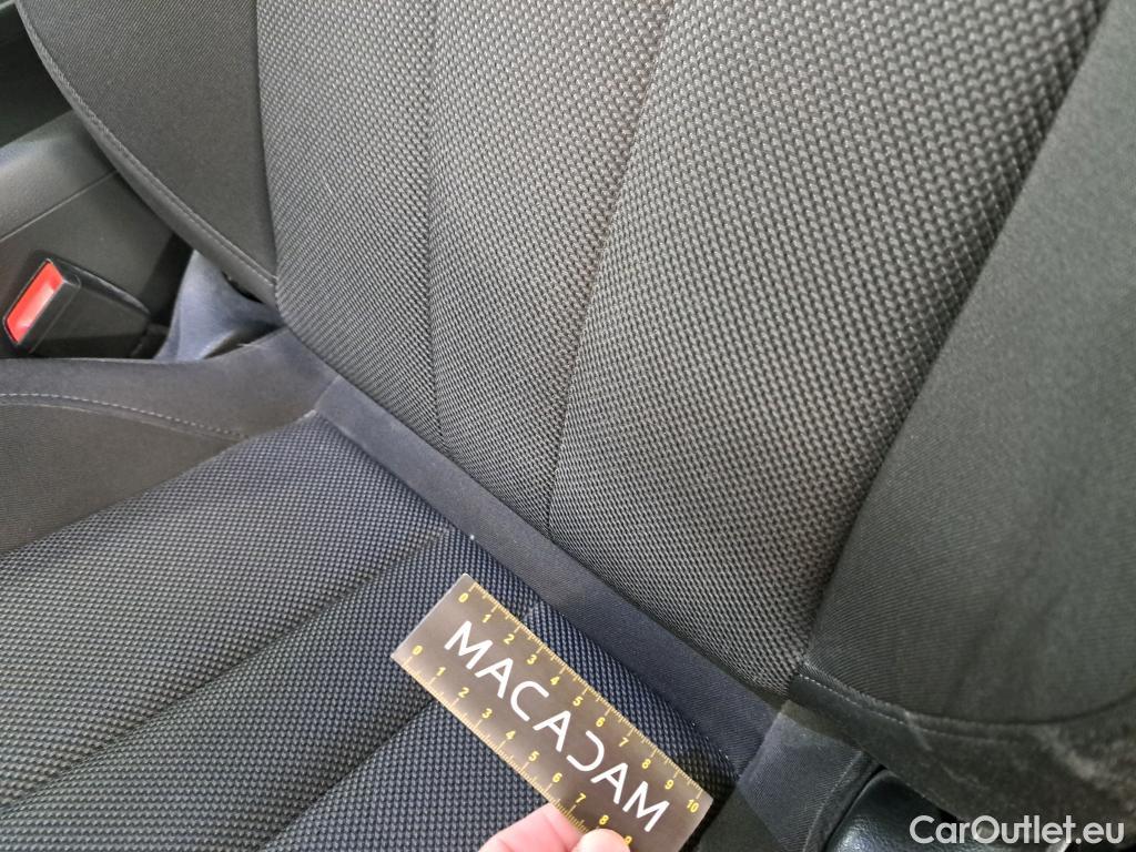  Audi  A4 AUDI  Avant / 2019 / 5P / Break 35 TFSI 150 Design #13