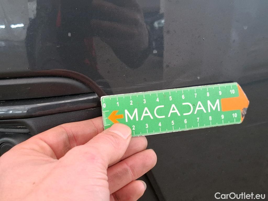  Audi  A3  Berline 30 TDI Business Line 2.0 TDI 115CV BVA7 E6d #16